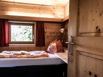 Zweibettzimmer, Etagendusche oder -bad