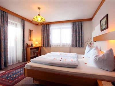 double room with shower, WC