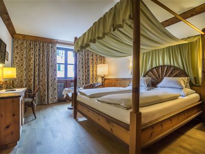Family suite with bathroom, WC