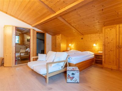 Doppel- oder Dreibettzimmer mit Infrarotsauna