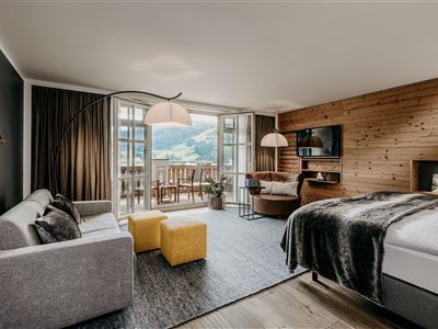Deluxe room (alpine view) with breakfast