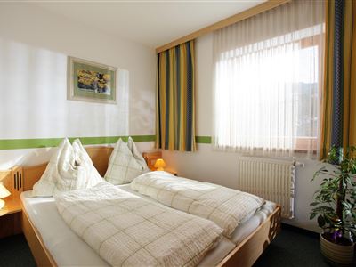 2. Apartment/2 Schlafräume/Dusche, WC