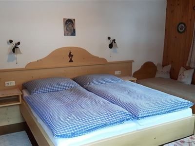double room, Online