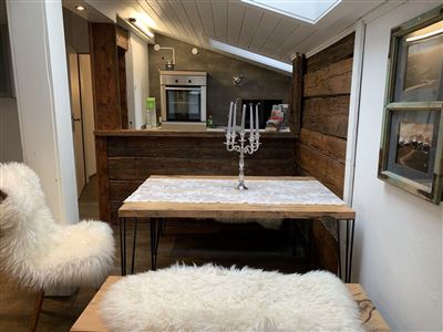 Chalet Kitz Zentrum with a view to the mountain