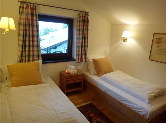2. Schlafzimmer