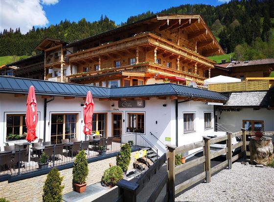 AschauerHof mit Terrasse2