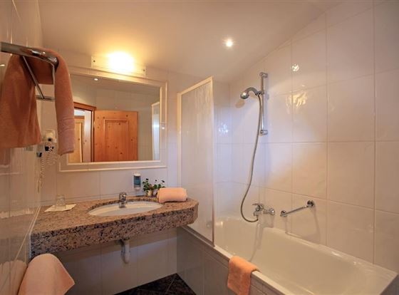 Badezimmer Hahnenkamm