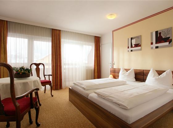 Doppelzimmer mit Balkon