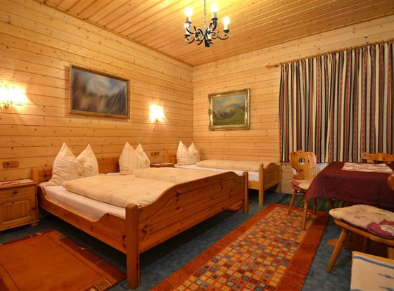 Dreibettzimmer