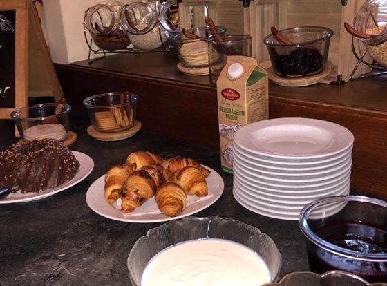 Frühstücksbüffet im Dorfgasthof Schlösslstube