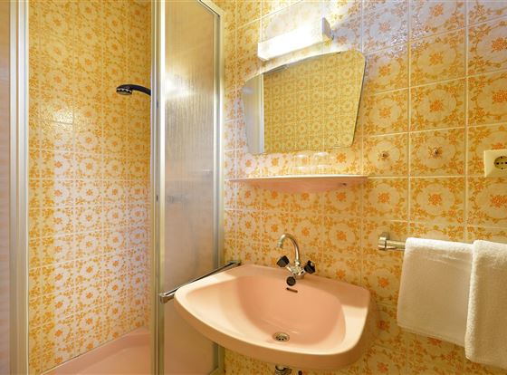 Haus-Romantica-Kirchberg-Brosenbuehel-3-Badezimmer