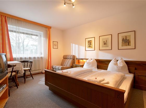 Haus-Romantica-Kirchberg-Brosenbuehel-3-Schlafzimm