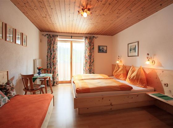 Haus-Thuss-n-Heinzle-Luise-Rettenbach-12-Kirchberg