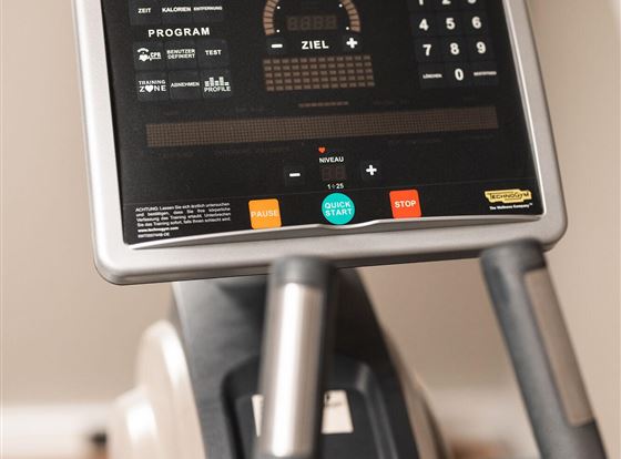 HEN_KIZ_egr_Winter24_Fitness_1