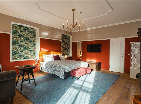 HEN_KIZ_egr_Winter24_Haus_Kaiser_Salon_1