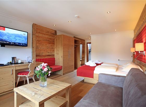 Hotel-Alexander-Aigner-Alexander-Lendstrasse-4-Zim
