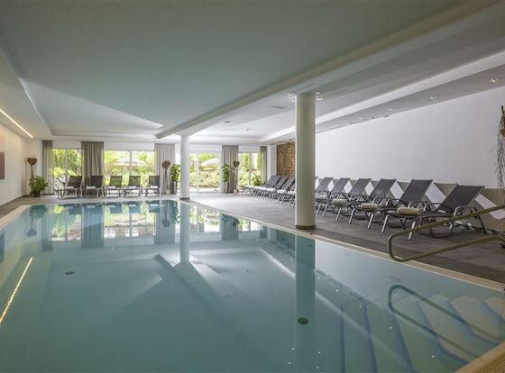 Hotel_Kirchberger_Hof_Seestrasse_3_Schwimmbad