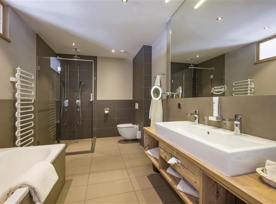 Hotel_Zentral_Kirchberg_02_2019_Suite_Fleckalm_422