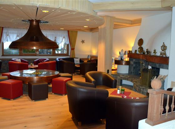 Lobby (2)