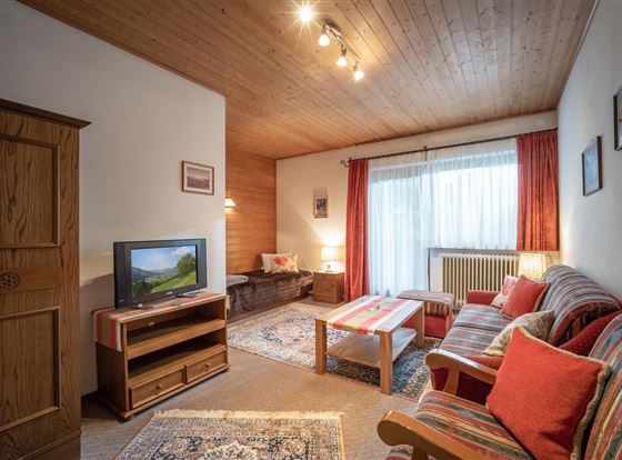 Wohnzimmer kl. Appartement Nebenhaus