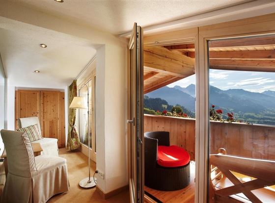 Zimmer mit Balkon