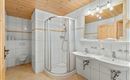 Familiensuite 12 Badezimmer