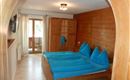 Henntalhof_Kitzbühel_Sommer_Schlafzimmer FeWo1.jpg