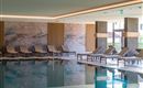 Hotel Sonne - Innenpool mit Liegebereich